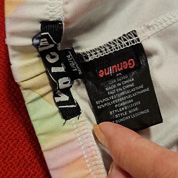 VOLCOM Hot Sunday floral print leggings size Lrg./14 EUC - Picture 4 of 7